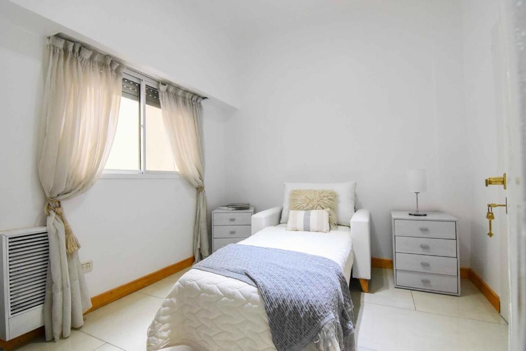Dpto. En Recoleta: Calido, Proximo Y Confortable บัวโนสไอเรส ภายนอก รูปภาพ