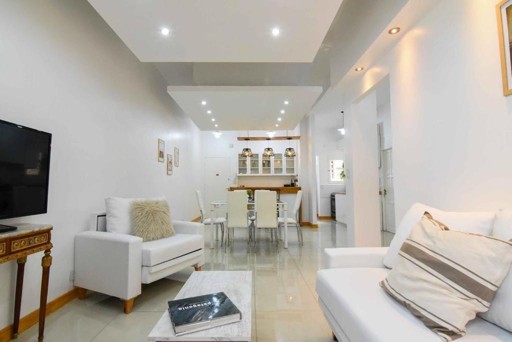 Dpto. En Recoleta: Calido, Proximo Y Confortable บัวโนสไอเรส ภายนอก รูปภาพ